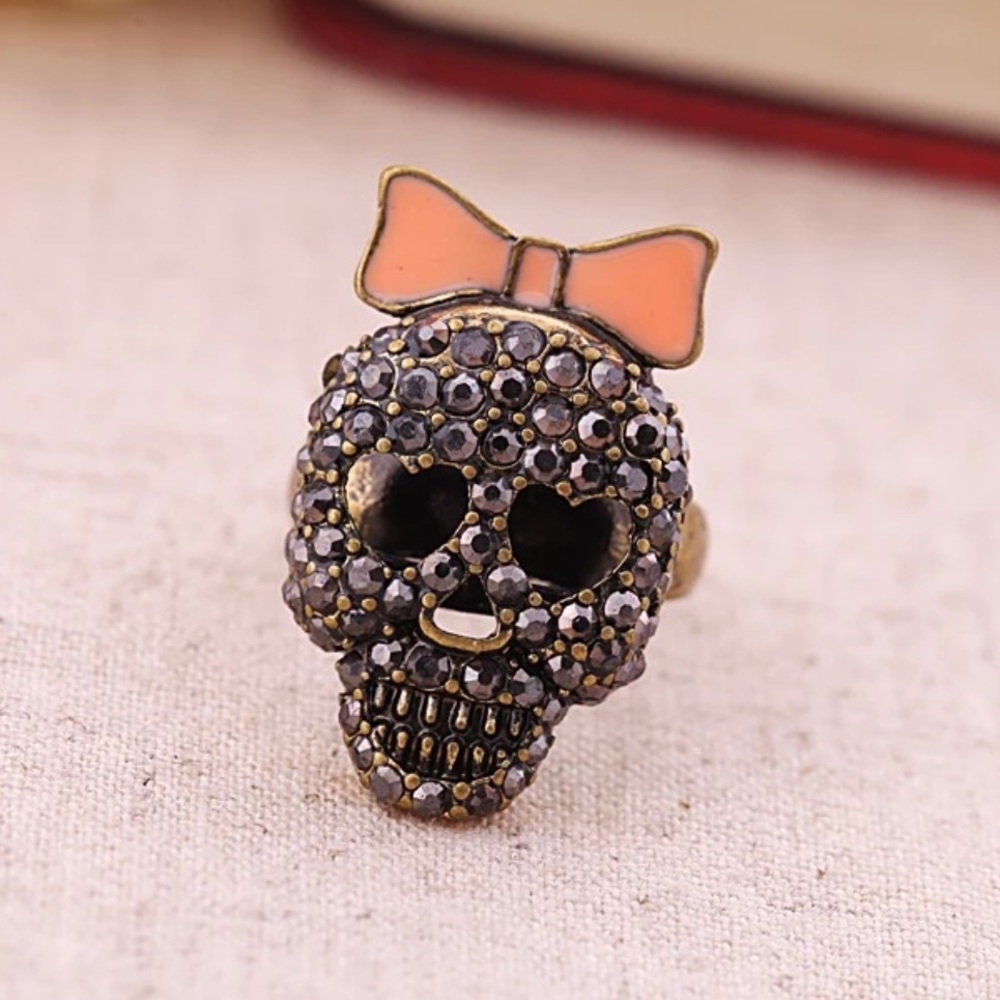 Swarovski Skull Pink Bow Ring New With Tags NWT - Picture 3 of 6